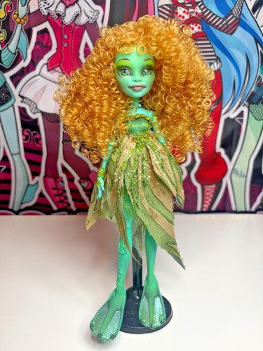 Monster high puppe - 30),
