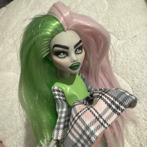 Ghoulia art monster high - art,