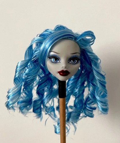 Monster high ghoulia - monster,
