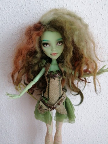 Monster high repaint - monster, ooak
