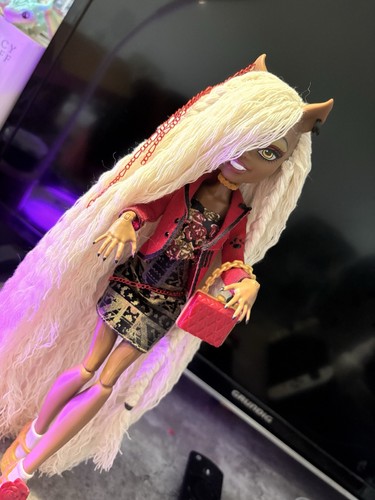 Ooak claudia wolf monster high - wolf,