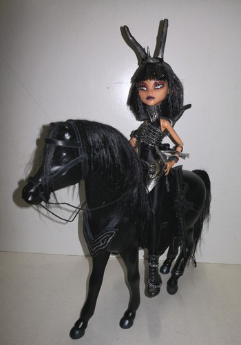 Monster high puppe - 1,